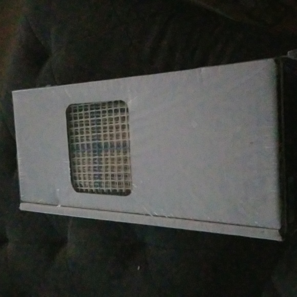 Wonderart Latch Hook Kit "Sealed" - Picture 2 of 3